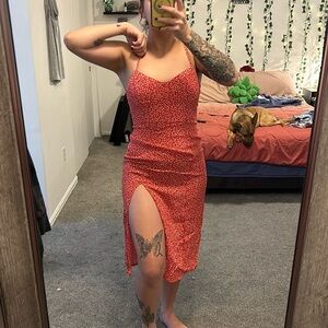 Cute floral forever 21 dress! Size M, more like a small.